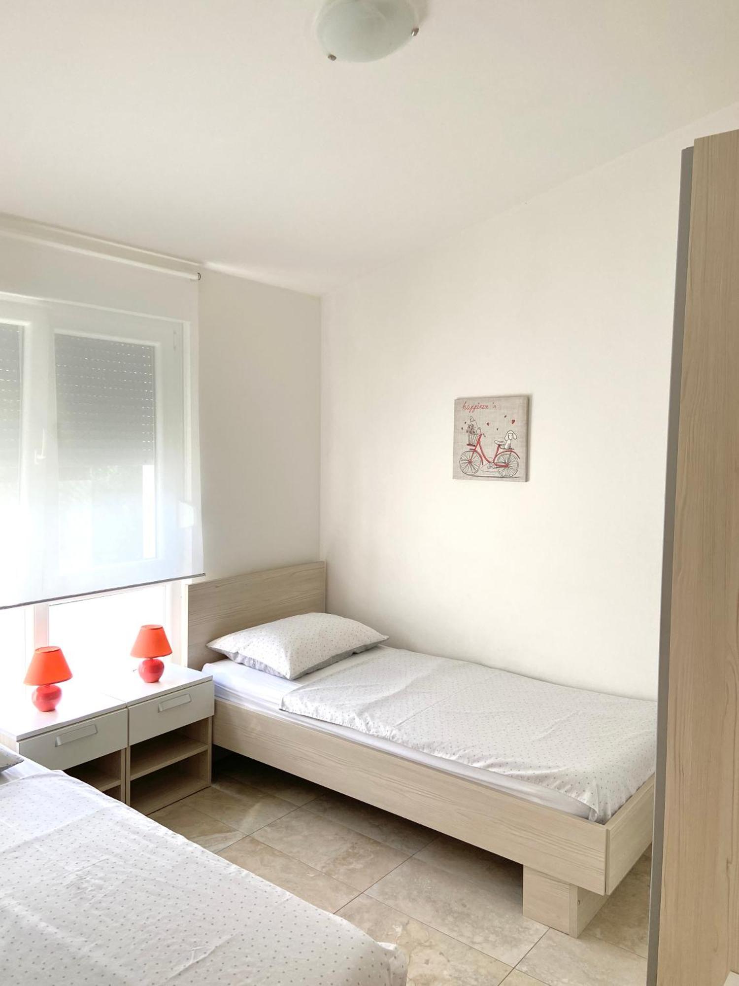 Apartmani Villa Adriatic 维尔 外观 照片