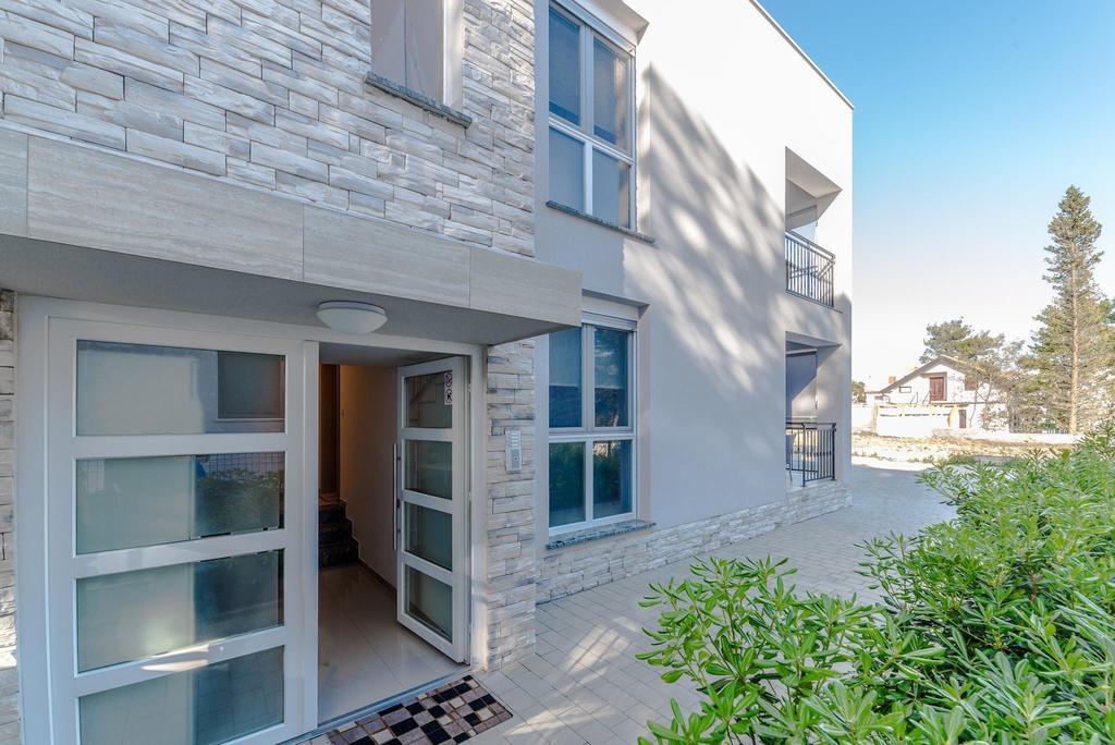 Apartmani Villa Adriatic 维尔 外观 照片